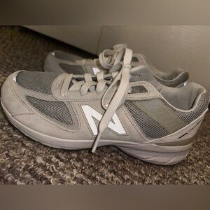 New Balance 990v5 | kids 5.5/women’s 7